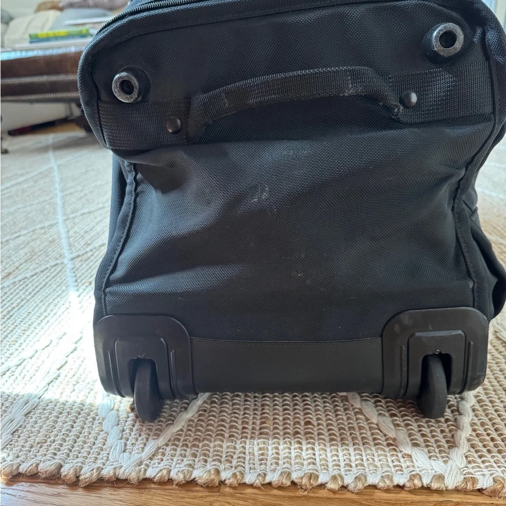 TUMI Black Travel Duffel Bag LIKE NEW